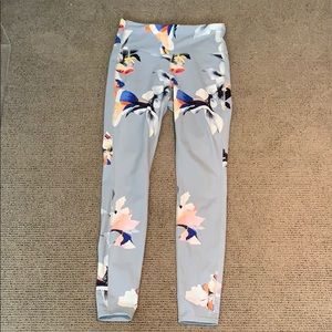 small grey/blue athlete leggings